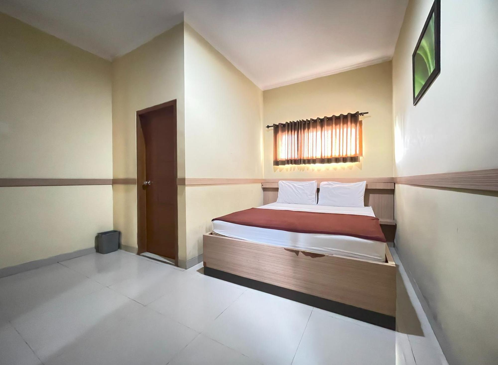 Hotel Cemara Hijau Bandung Bagian luar foto