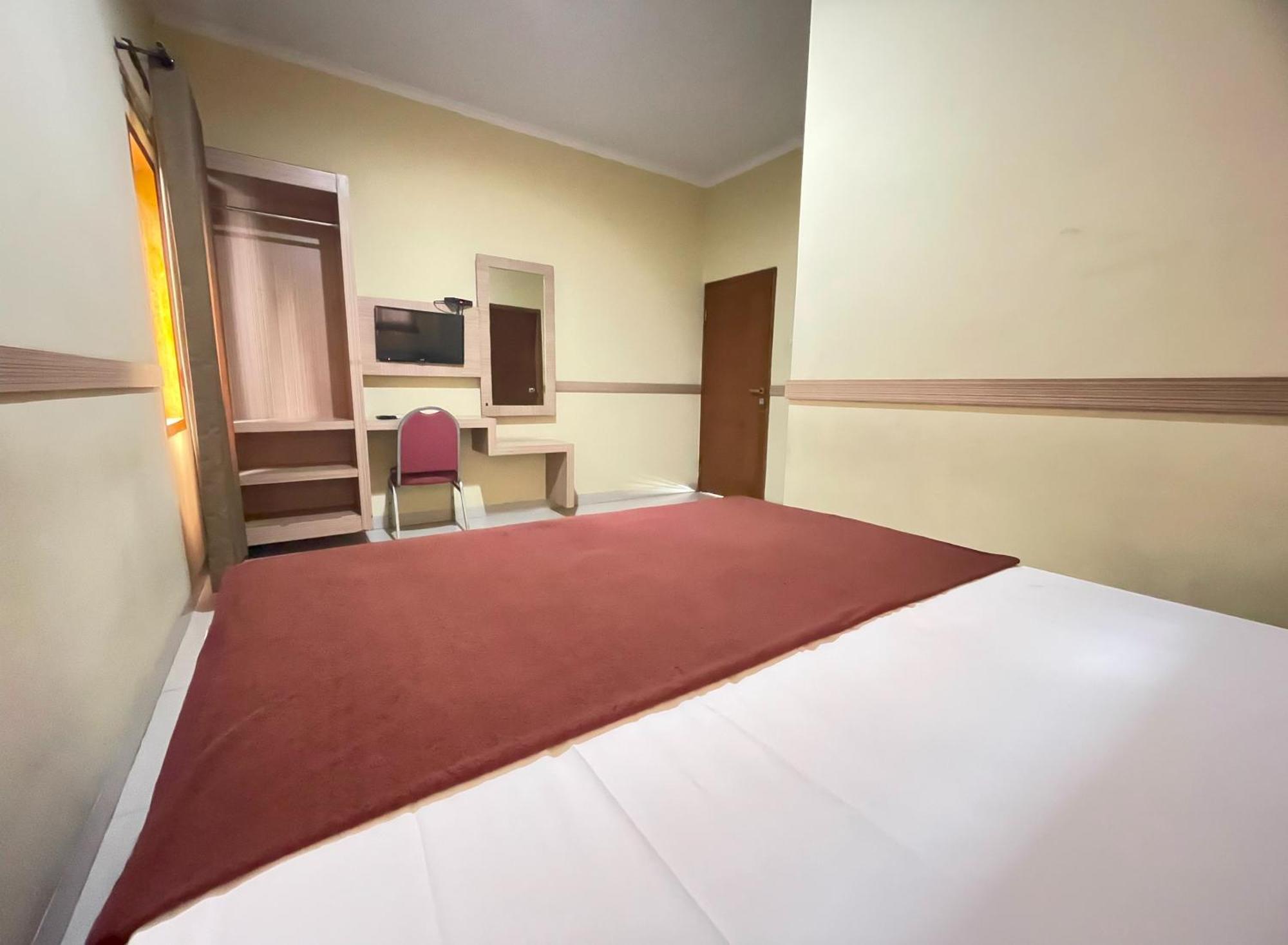 Hotel Cemara Hijau Bandung Bagian luar foto