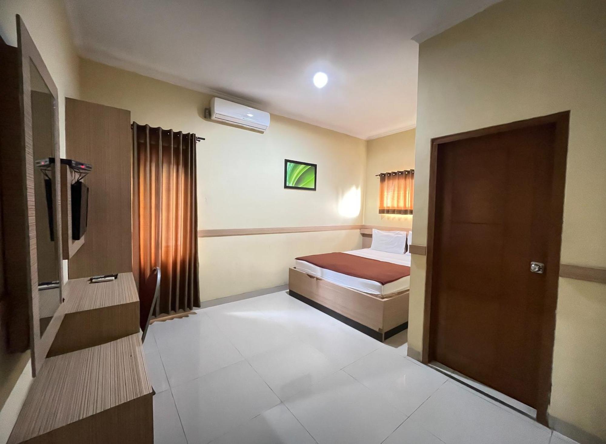 Hotel Cemara Hijau Bandung Bagian luar foto