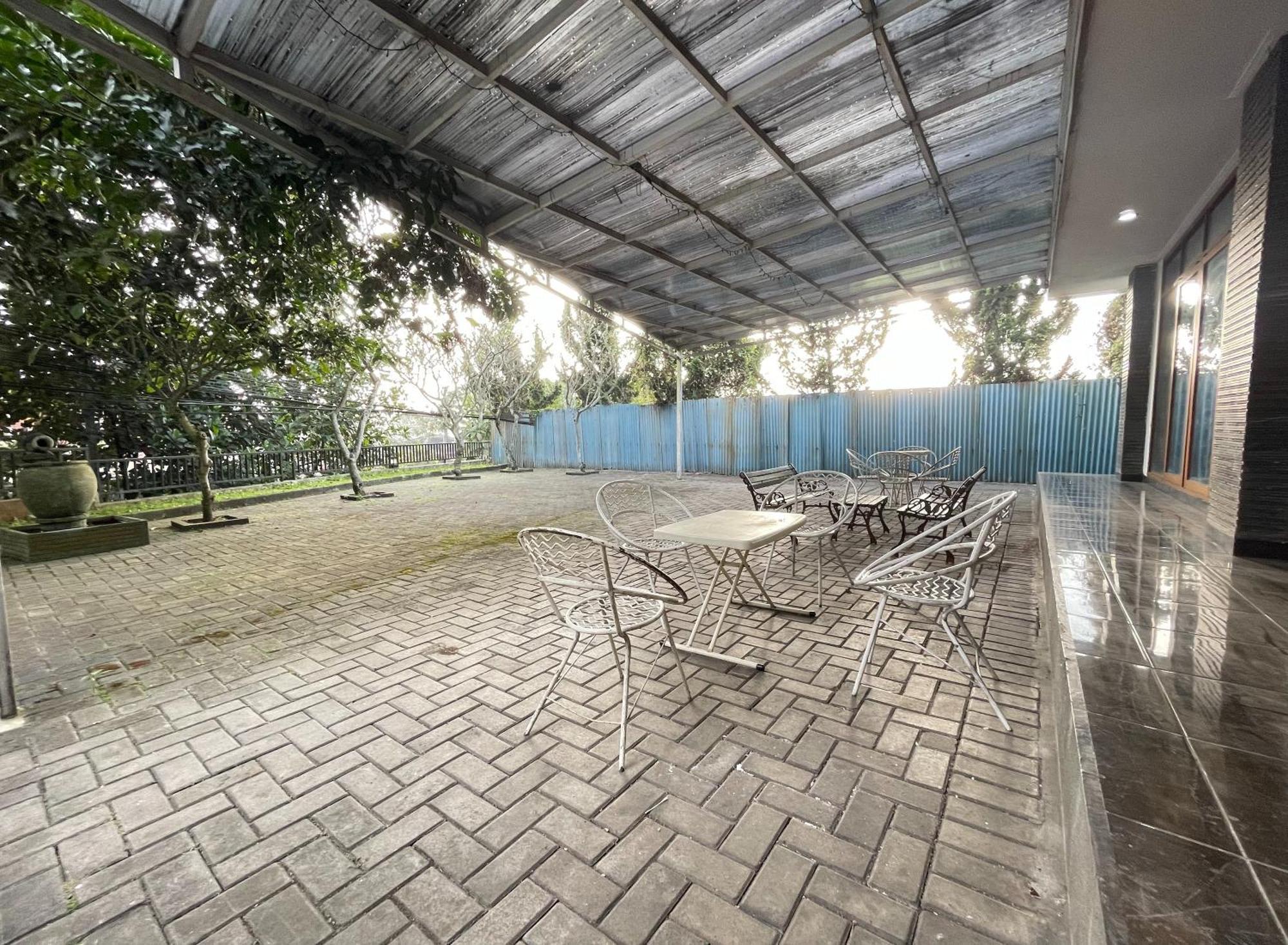 Hotel Cemara Hijau Bandung Bagian luar foto